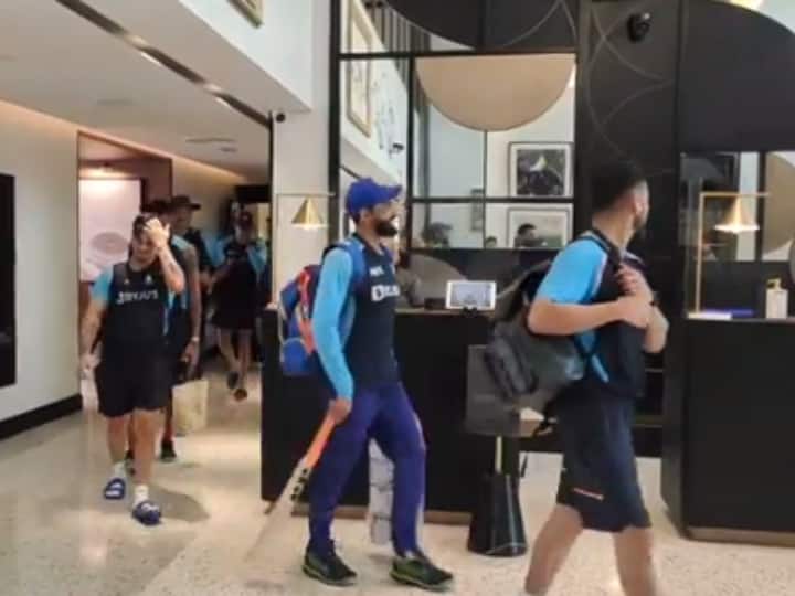 ఇండియా వర్సెస్ పాక్ టీ20 వరల్డ్ కప్ దుబాయ్ BCCI వీడియోలో భారత్ వర్సెస్ పాక్ T20 WC దుబాయ్ మ్యాచ్ కోసం హోటల్ నుంచి బయలుదేరిన భారత ఆటగాళ్లు