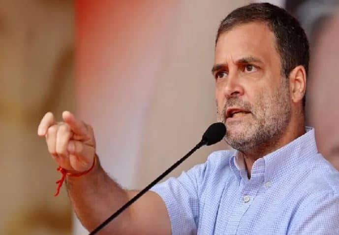రాహుల్ గాంధీ బిజెపి-ఆర్‌ఎస్‌ఎస్‌పై దాడి చేసి, 'హిందూ మతం సిక్కును కొట్టడం లేదా ముస్లింను కొట్టడమేనా?  హిందుత్వ అంటే'