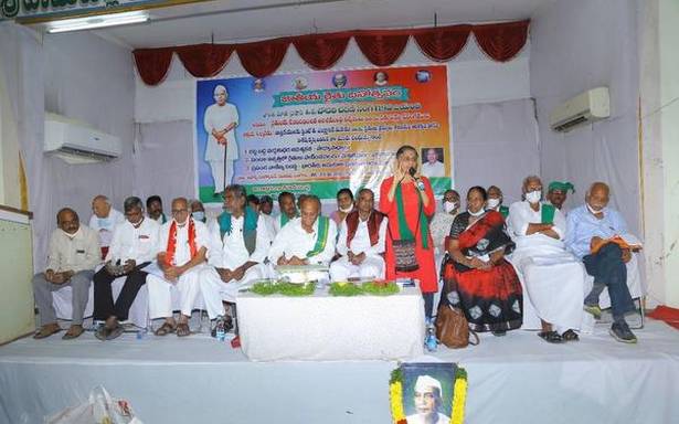 MSP పాలన కోసం చట్టబద్ధమైన మద్దతు కోసం రైతులు ఒత్తిడి చేయాలి