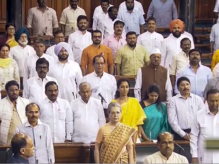 పార్లమెంట్ వర్షాకాల సమావేశాలు వాయిదా పడిన మణిపూర్ హింసాకాండ వీడియోపై ప్రధాని మోదీని కోరిన ఖర్గే ప్రభుత్వం చర్చకు సిద్ధంగా ఉంది