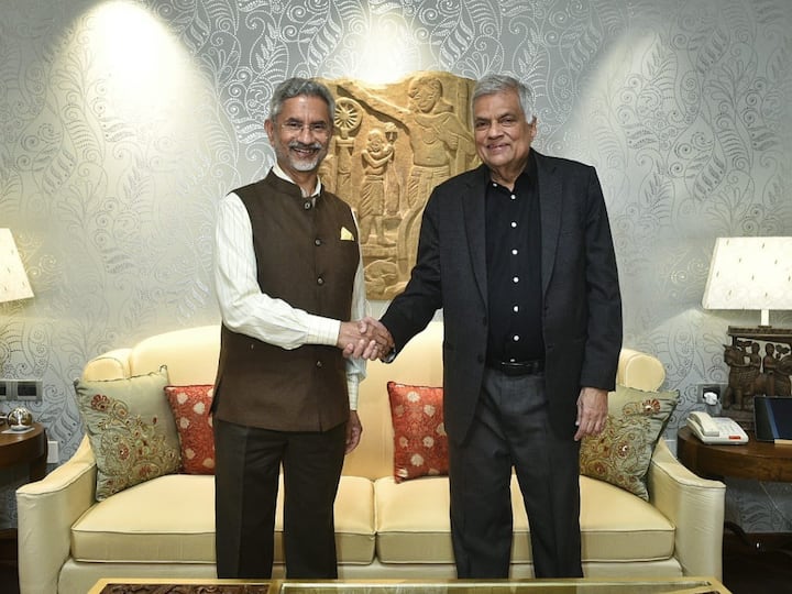 శ్రీలంక అధ్యక్షుడు రణిల్ విక్రమసింఘేకు EAM జైశంకర్ పిలుపునిచ్చారు
